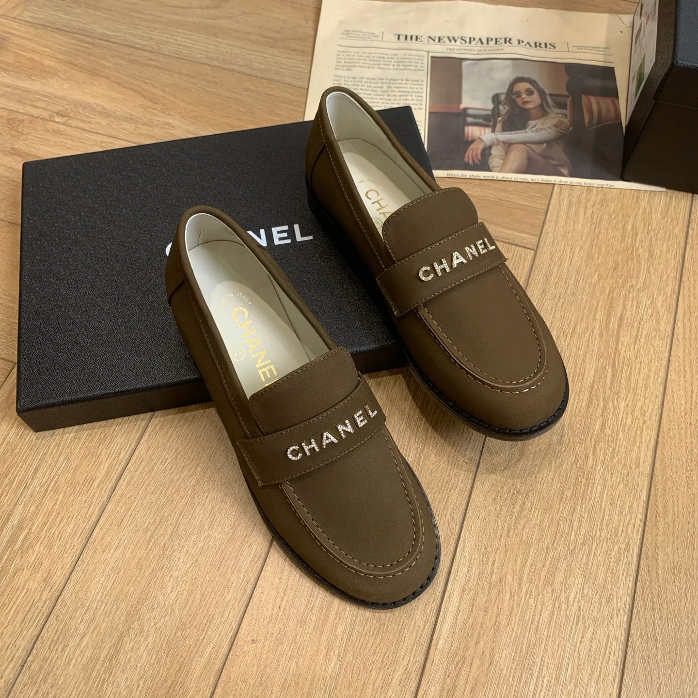 👟👟Ex-factory price 640👟👟 🍀2025 spring and summer new Chanel Chanel small diamond buckle monogram Loaf lazy half-slippers, which can be worn all year round. No matter when you wear them, they are very high-end and durable. When shopping, you can attract attention on the street! Easily travel between commuting and leisure occasions, becoming a carefree fashionable and elegant woman~ Upper: cowhide/butter Lining: lambskin Sole: Italian genuine leather outsole Size: 35-39 (40/41 customized, non-refundable and non-exchangeable 👉